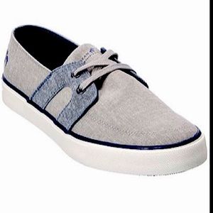 Men’s Sneaker Size 10